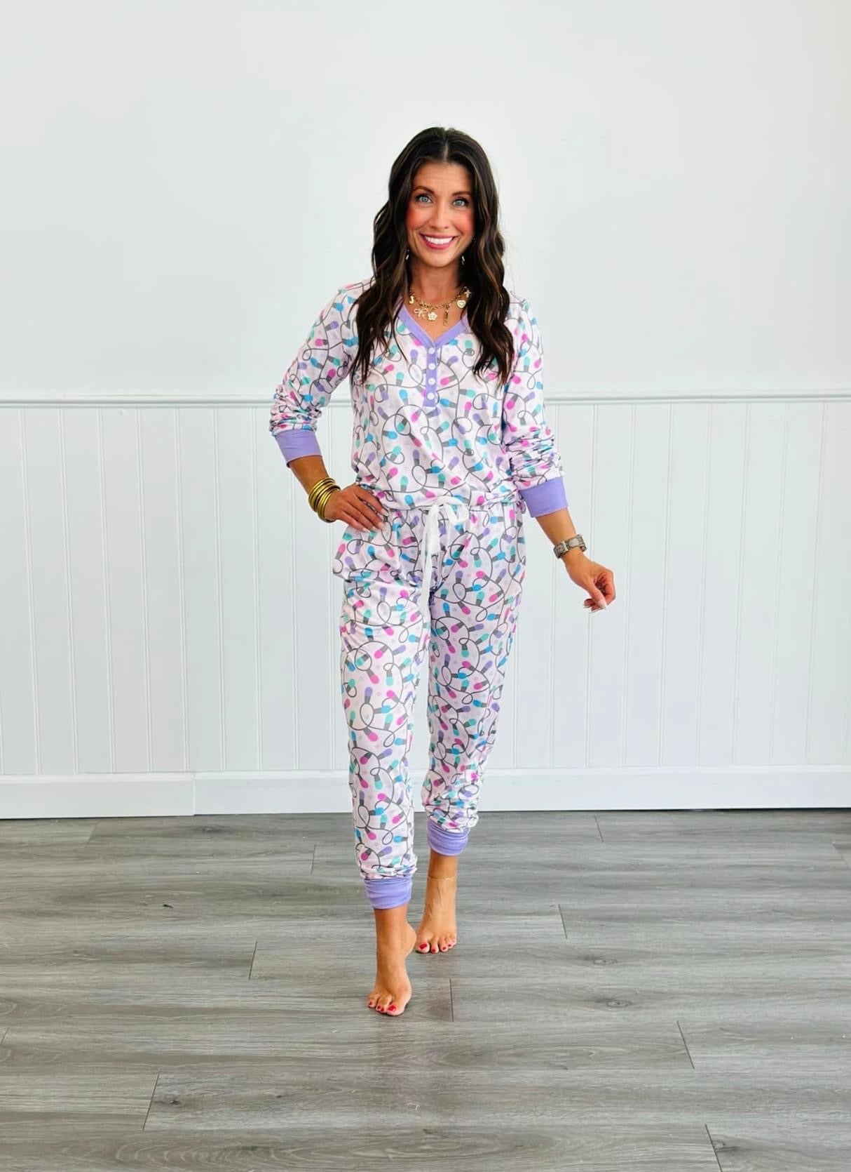 Shirley & Stone Christmas Light Bulb Jogger Lounge Pajama Set for Women - Loungewear Nightwear Womenswear Comfort